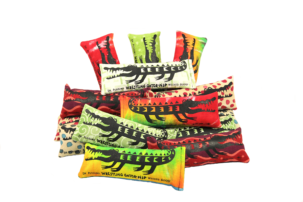 DR. PUSSUMS' WRESTLING GATOR NIP - Rocky & Maggie's Pet Boutique and Salon