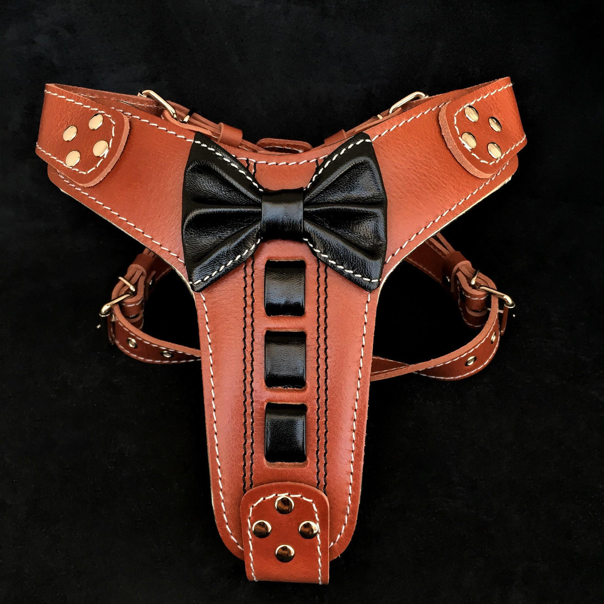 bestia custom dog gear Bestia ''Bowtie'' leather harness – Rocky & Maggie's